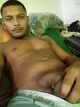 Snapshot of emrehliug12 chatting on April 6, 2026, 6:14 am emrehliug12 online show from April 6, 2026, 6:14 am