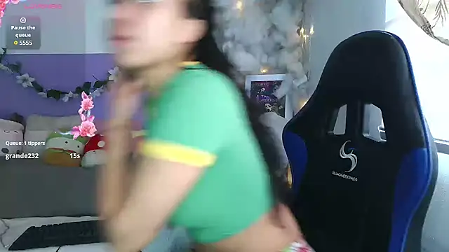 Snapshot of northly chatting on October 4, 2025, 2:48 pm northly online show from October 4, 2025, 2:48 pm