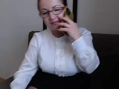 Alma44 online show from November 19, 2025, 8:47 am