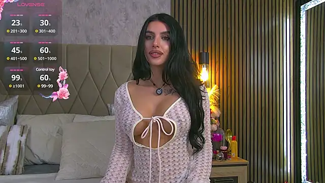 AmyBlair online show from January 20, 2025, 6:43 pm