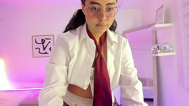  Kim  M online show from May 11, 2026, 1:17 pm