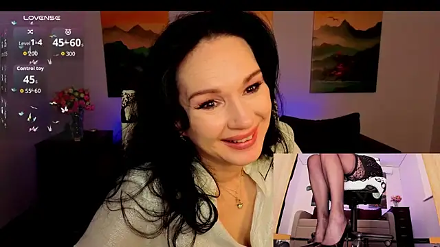 Snapshot of Sofia_Ford chatting on April 17, 2026, 7:44 am Sofia Ford online show from April 17, 2026, 7:44 am