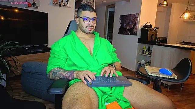 Michael Diamond online show from November 27, 2025, 2:46 am