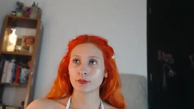 Snapshot of skinny_Raven chatting on April 28, 2026, 10:37 pm skinny Raven online show from April 28, 2026, 10:37 pm