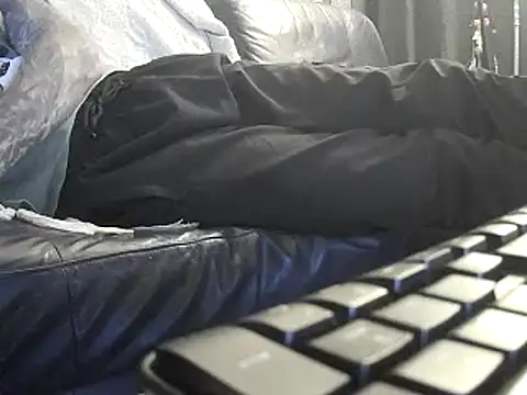 PIercingBoy38 online show from January 11, 2025, 6:44 pm