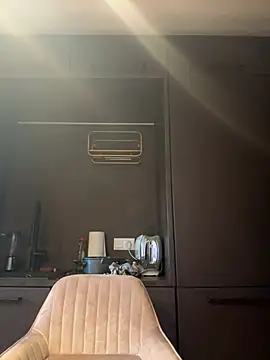 Bella-Tight online show from April 11, 2026, 4:39 am