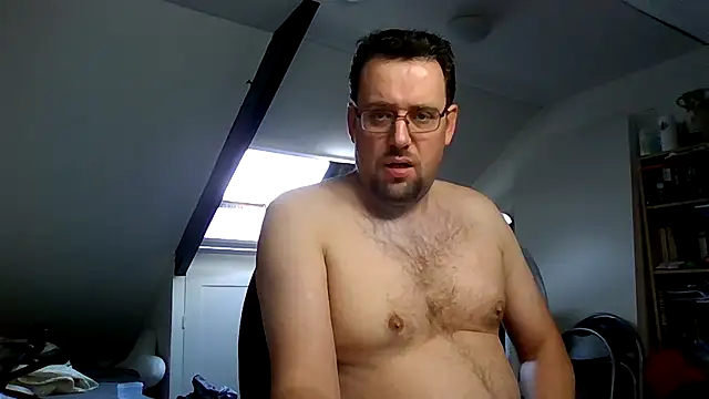 rdewaard81 online show from November 7, 2025, 10:37 am