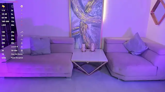 LizzHamilton   online show from December 19, 2024, 5:51 am