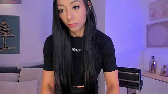 LizzHamilton   online show from February 5, 2026, 1:16 pm