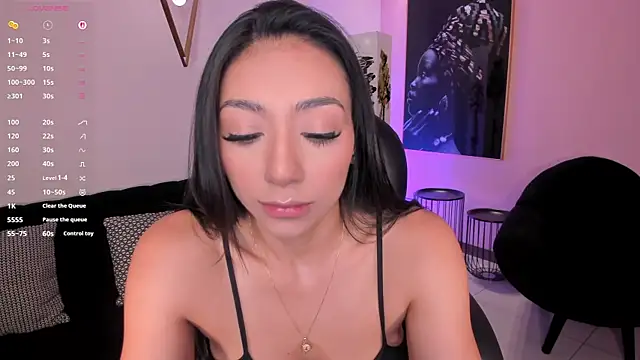 LizzHamilton   online show from February 27, 2026, 8:53 pm