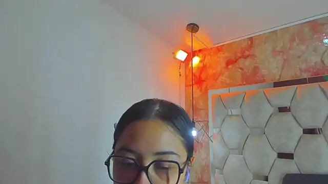 sayumi dirty online show from September 25, 2025, 11:36 am