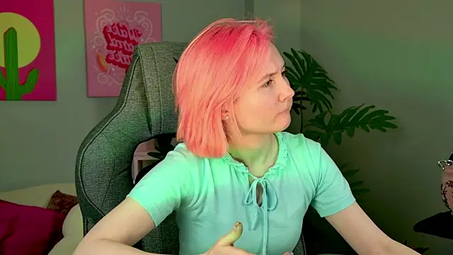 ReiYosimoto online show from September 29, 2025, 11:48 am