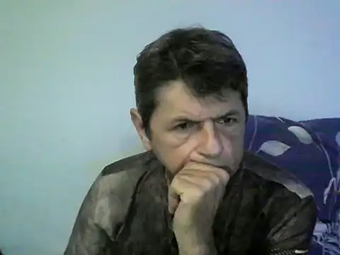 Snapshot of czarek888 chatting on October 19, 2025, 4:18 pm czarek888 online show from October 19, 2025, 4:18 pm