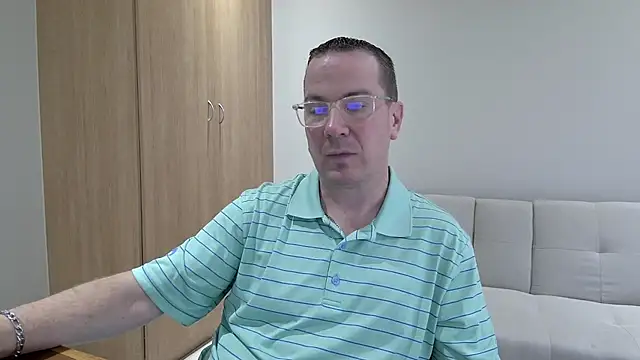 BrettJ81 online show from September 14, 2025, 1:54 pm