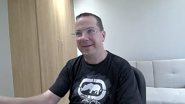 BrettJ81 online show from October 13, 2025, 3:01 pm