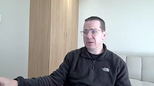 BrettJ81 online show from May 8, 2026, 11:37 am