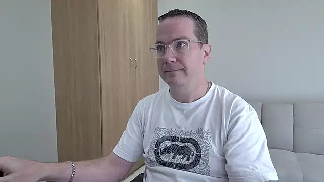 BrettJ81 online show from May 16, 2026, 11:53 am