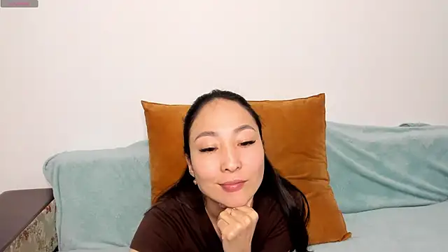 1reisatumi  online show from April 25, 2026, 7:11 am