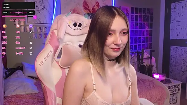 Evie Ro online show from November 28, 2025, 3:09 am