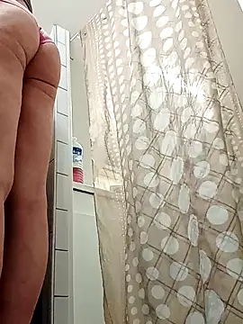 Snapshot of JOHANNA9MOI02 chatting on February 9, 2025, 1:33 am JOHANNA9MOI02 online show from February 9, 2025, 1:33 am