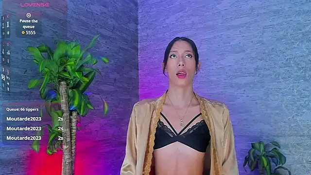 Snapshot of alicee_salvatore chatting on September 25, 2025, 1:09 am alicee salvatore online show from September 25, 2025, 1:09 am