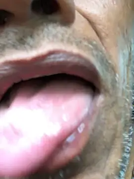 Snapshot of kvr27 chatting on October 2, 2025, 1:40 pm kvr27 online show from October 2, 2025, 1:40 pm