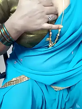 Snapshot of Tamil_Rathi chatting on January 14, 2025, 11:10 am Tamil Rathi online show from January 14, 2025, 11:10 am