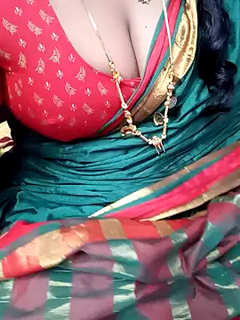 Snapshot of Tamil_Rathi chatting on February 1, 2025, 1:30 pm Tamil Rathi online show from February 1, 2025, 1:30 pm