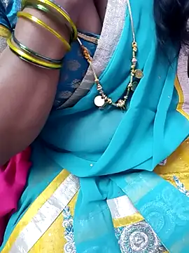 Snapshot of Tamil_Rathi chatting on February 14, 2025, 6:40 pm Tamil Rathi online show from February 14, 2025, 6:40 pm