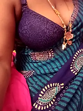 Snapshot of Tamil_Rathi chatting on February 18, 2025, 12:04 am Tamil Rathi online show from February 18, 2025, 12:04 am