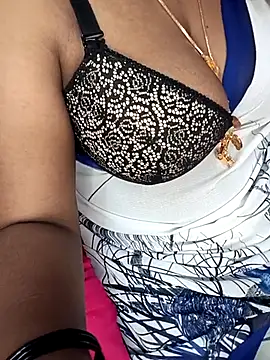 Snapshot of Tamil_Rathi chatting on February 18, 2025, 10:58 pm Tamil Rathi online show from February 18, 2025, 10:58 pm