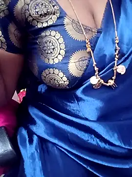 Snapshot of Tamil_Rathi chatting on March 11, 2025, 8:31 pm Tamil Rathi online show from March 11, 2025, 8:31 pm