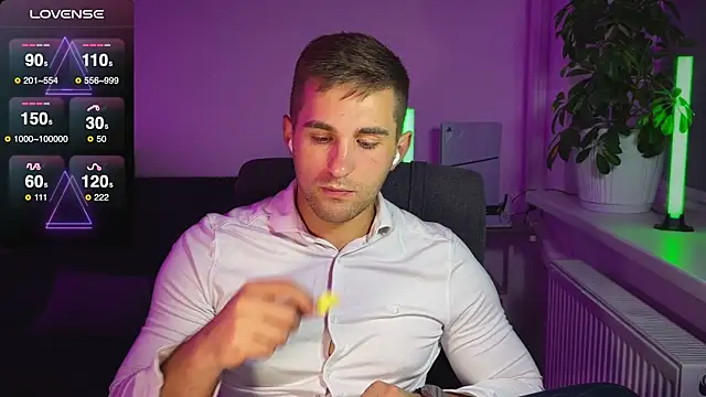 Sweeet  boy online show from September 19, 2025, 5:35 pm