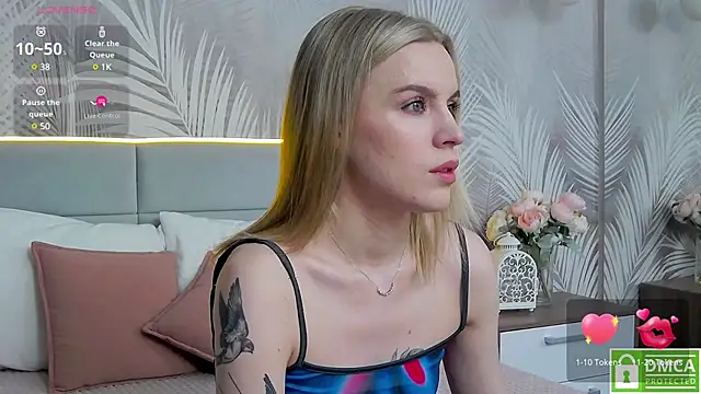 AmaliaBell online show from December 13, 2024, 1:01 pm