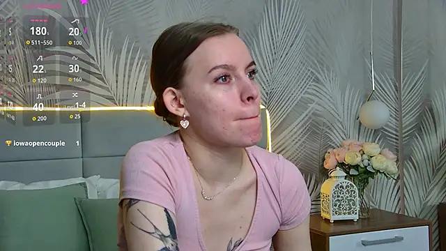 AmaliaBell online show from September 22, 2025, 1:02 pm