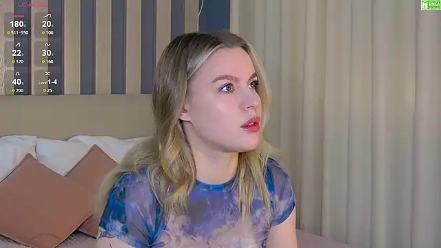 AmaliaBell online show from March 22, 2026, 1:03 pm