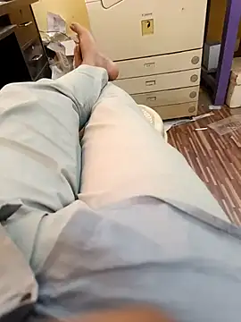 u wan me online show from March 3, 2025, 9:11 am