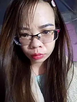   Mai-love19   online show from February 4, 2025, 11:38 pm