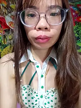   Mai-love19   online show from February 16, 2026, 12:18 am