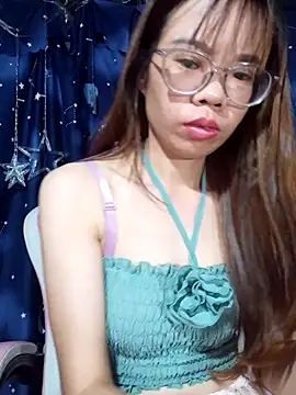   Mai-love19   online show from June 9, 2026, 10:43 pm