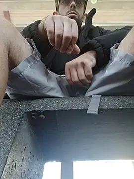 Snapshot of afTerparTycloudz chatting on November 5, 2025, 5:35 pm afTerparTycloudz online show from November 5, 2025, 5:35 pm