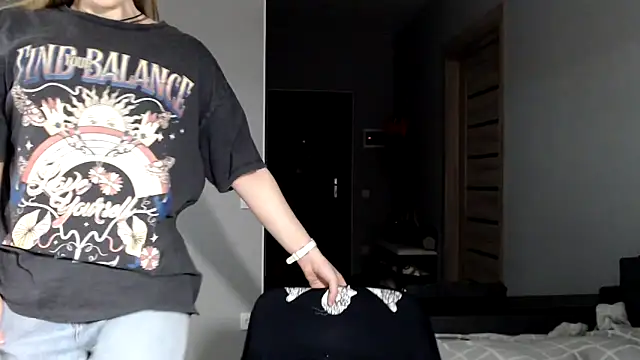 Snapshot of Sunbeam_ chatting on March 4, 2026, 9:10 pm Sunbeam online show from March 4, 2026, 9:10 pm