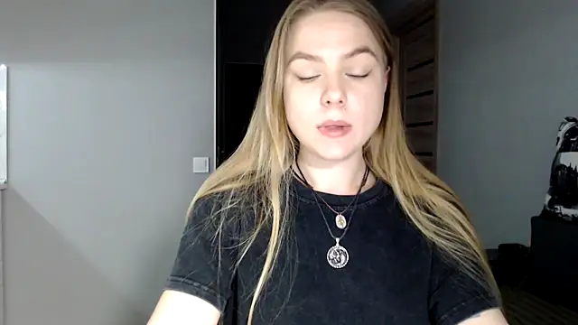 Snapshot of Sunbeam_ chatting on March 28, 2026, 8:30 pm Sunbeam online show from March 28, 2026, 8:30 pm