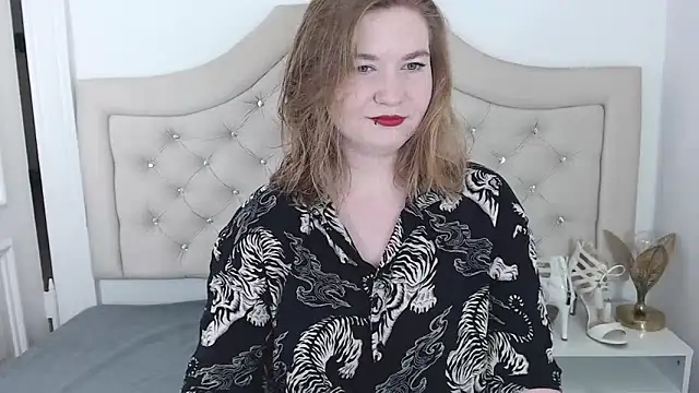LaraDream online show from December 28, 2024, 5:03 pm
