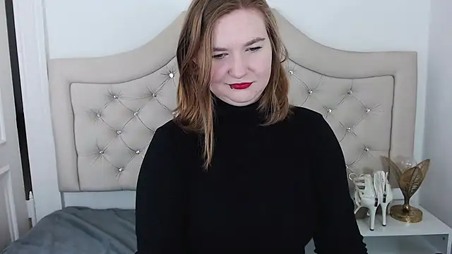 LaraDream online show from December 29, 2024, 8:37 pm