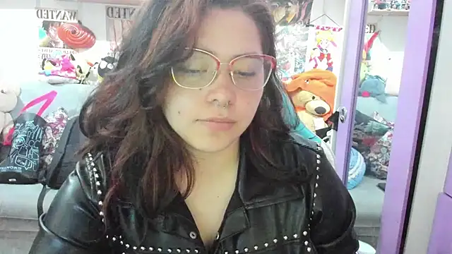 soficammy online show from September 22, 2025, 8:33 pm