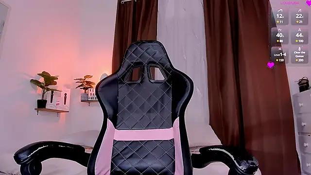 KeishaDanger  online show from December 1, 2024, 10:43 pm