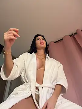 Snapshot of nelumbonucifera chatting on December 16, 2025, 2:27 am nelumbonucifera online show from December 16, 2025, 2:27 am