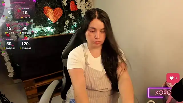 Snapshot of ainohacarter_89 chatting on March 23, 2026, 12:03 am ainohacarter 89 online show from March 23, 2026, 12:03 am