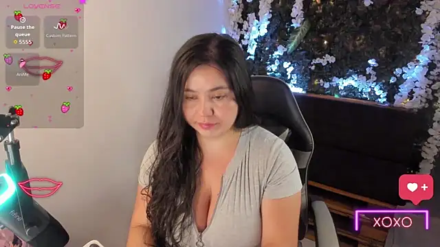 ainohacarter 89 online show from May 14, 2026, 1:56 am